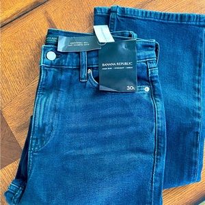 Banana Republic jeans. Hi-Rise, Straight, Ankle. 30L. With tags